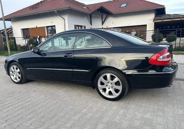 Mercedes-Benz CLK cena 23700 przebieg: 152000, rok produkcji 2003 z Namysłów małe 106